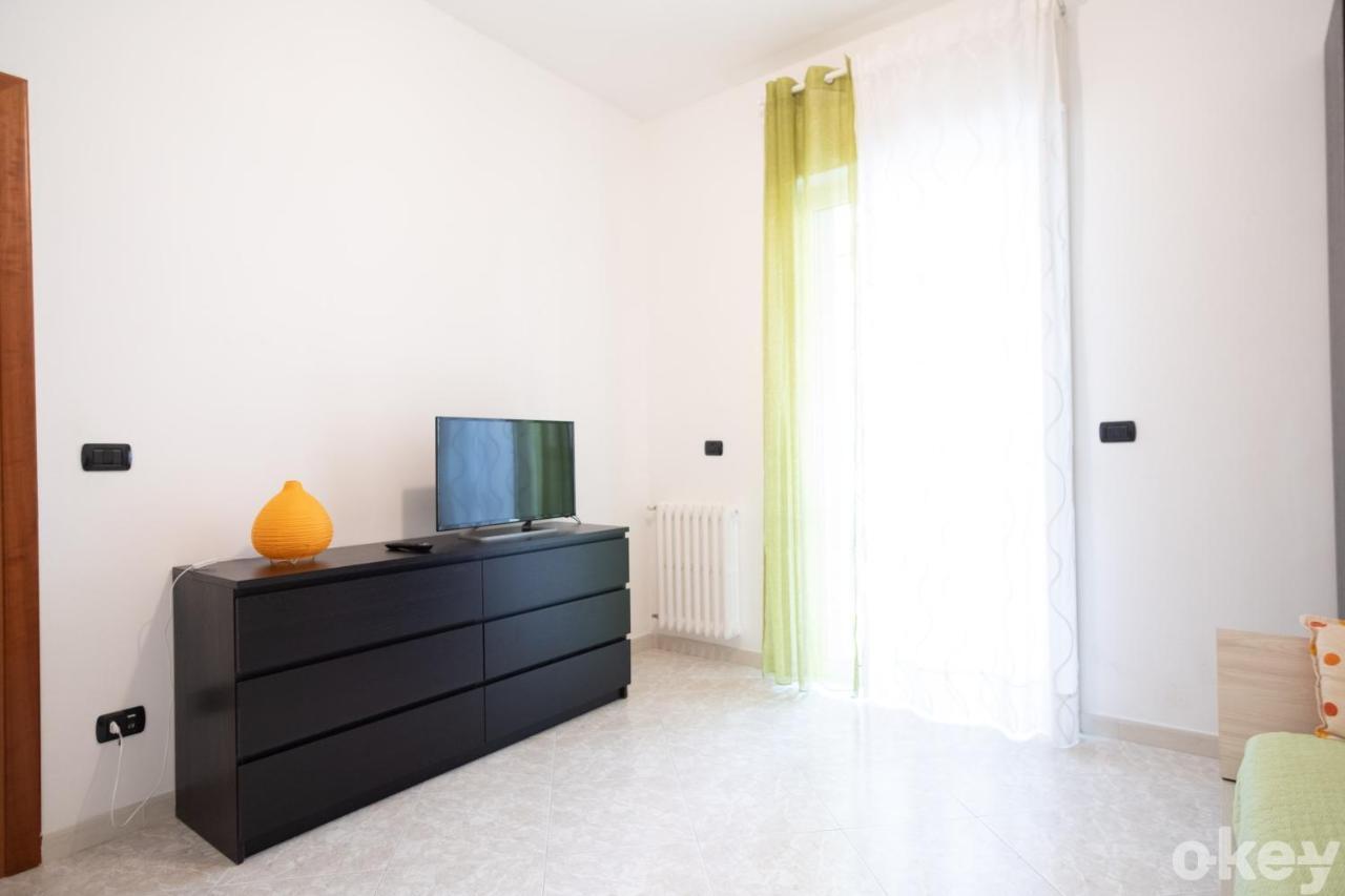 Cozy Apartments De Gasperi Bari Exterior foto